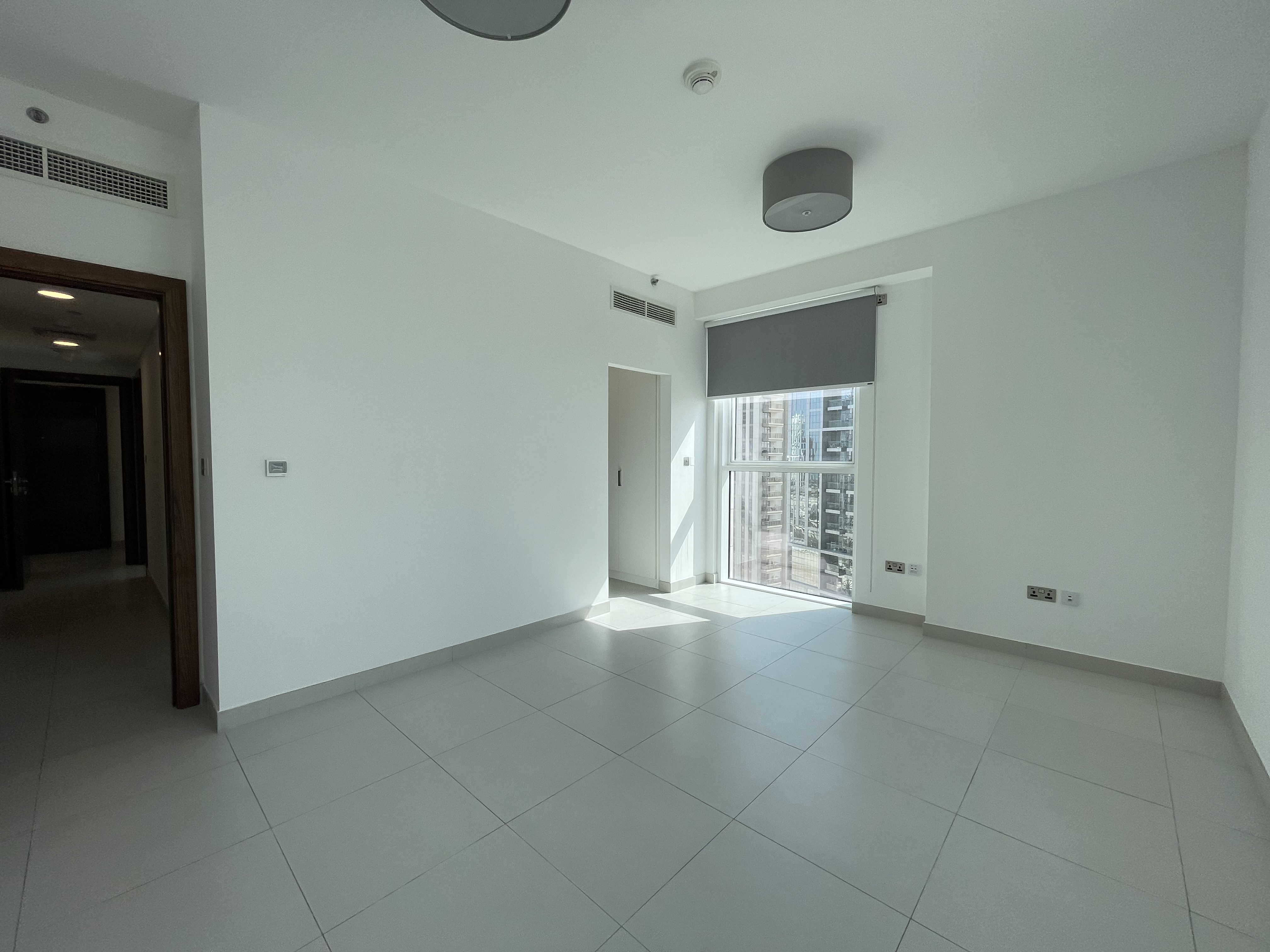 3 bedroom Apartment in Parkside Residence, a quality modern classic for RENT